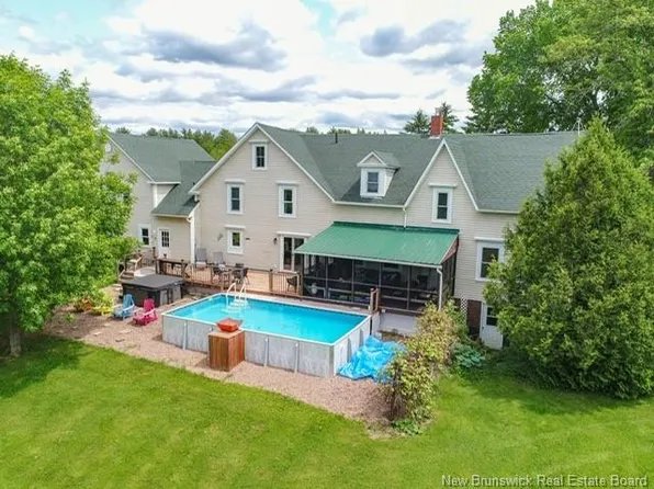 85 Canaan Rd S, Johnston, NB E4C 2S1