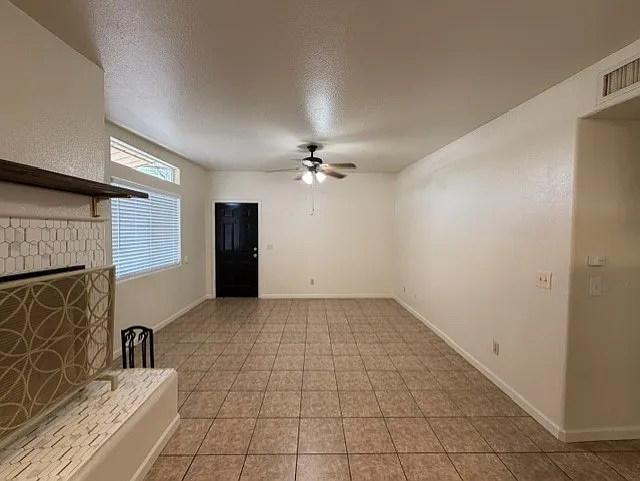 2725 N Dodge Blvd #2725 — Photo 5