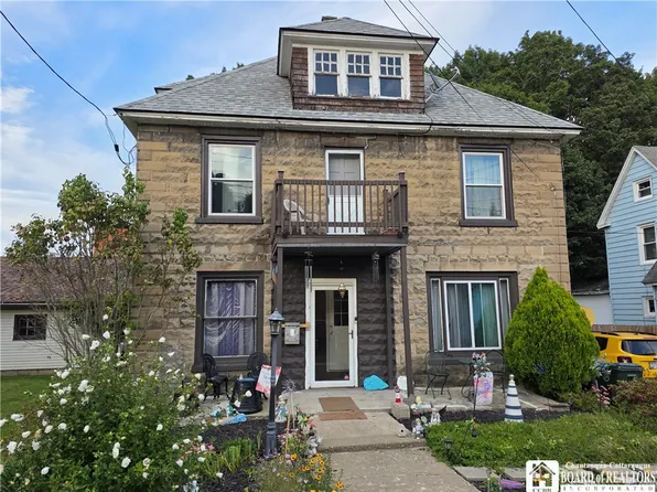 8 Curtis St, Jamestown, NY 14701