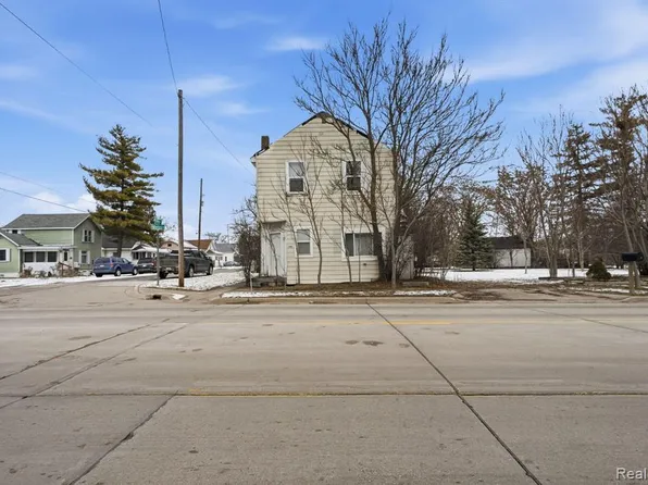 346 Weiss St, Saginaw, MI 48604