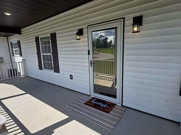 3rd image of 106 Maca Ridge Cir