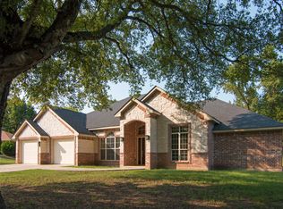 105 Collins Cir, Pittsburg, TX 75686