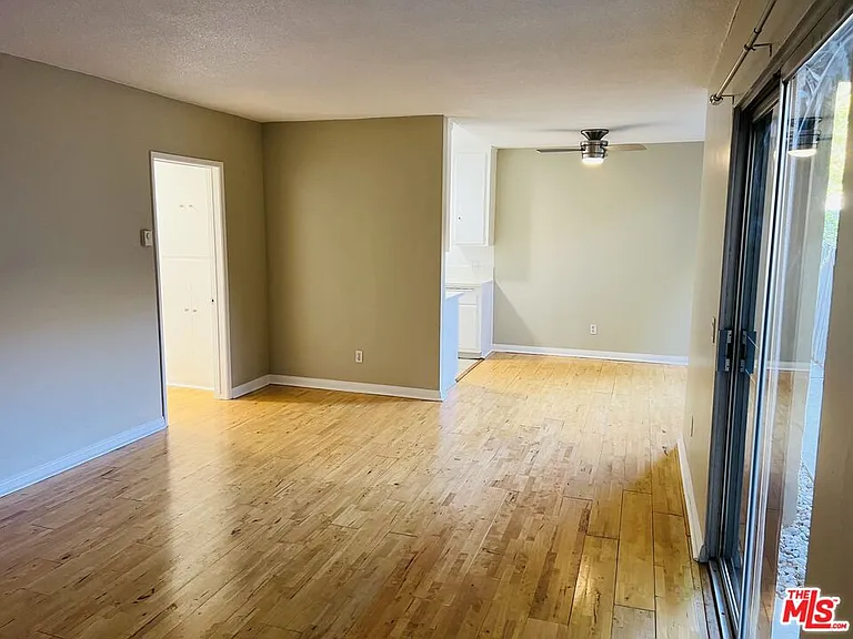 1646 Franklin St #B — Photo 4