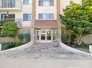Merridy Court, Northridge, CA 91325