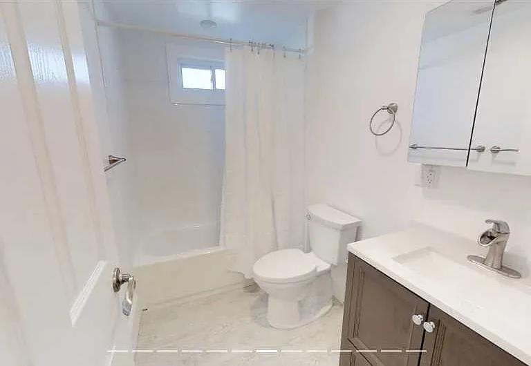 Cambridgepark Dr — Photo 11