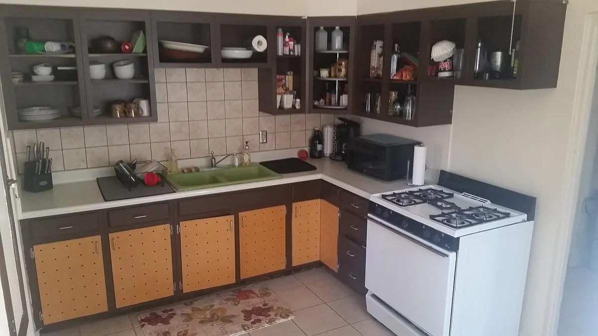 2 bed, 1000 sqft, $1,700 — Photo 3