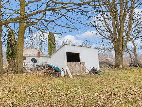 4th image of 854 Braucker Rd