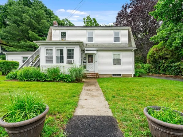 29 Newton Pl, Framingham, MA 01702