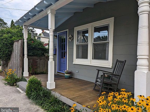 4th image of 101 S College Ave