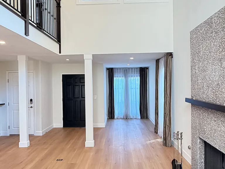 5701 Malaga Pl — Photo 4