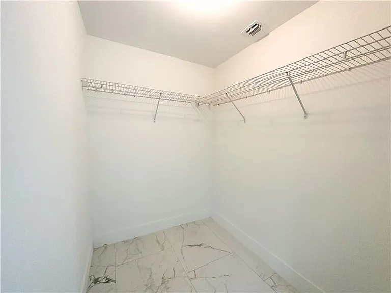 113 SE 1st Cir — Photo 17