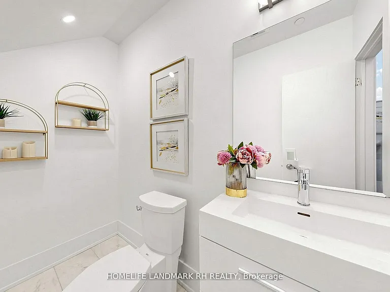270 Davenport Rd #Townhouse 6 — Photo 15