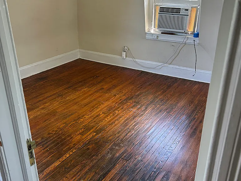 907 S 47th St #3R — Photo 17