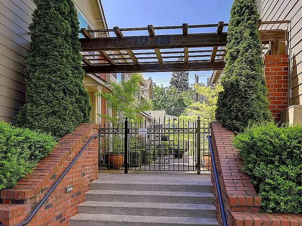 444 5th St, Lake Oswego, OR 97034