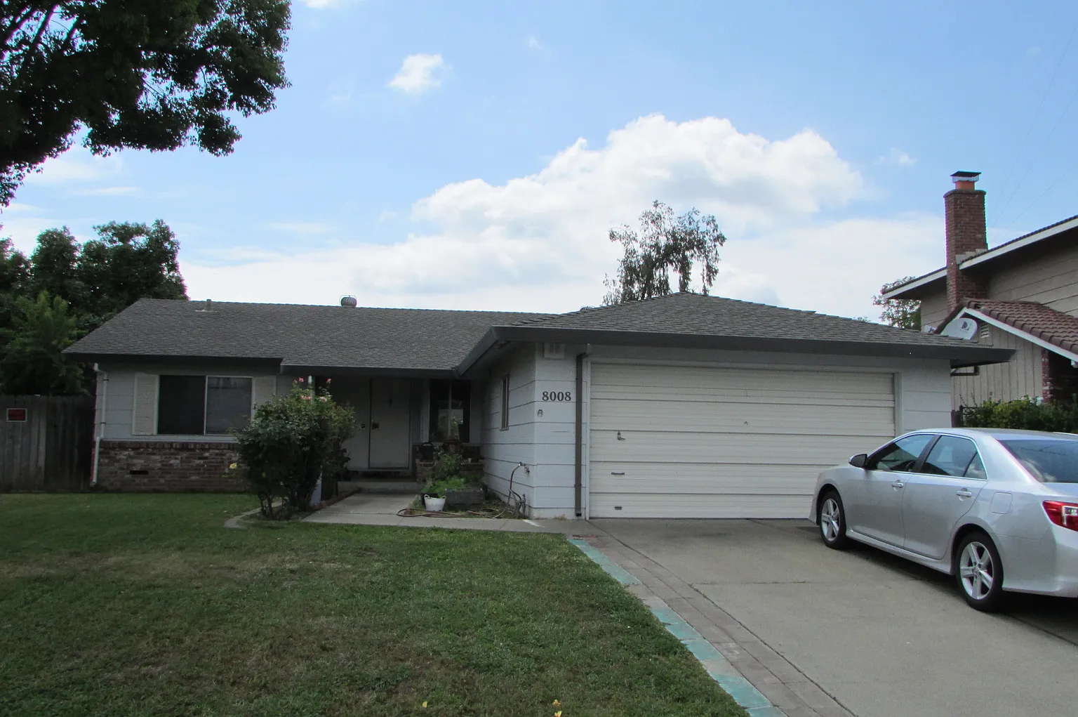 8008 Maybelline Way photo 1