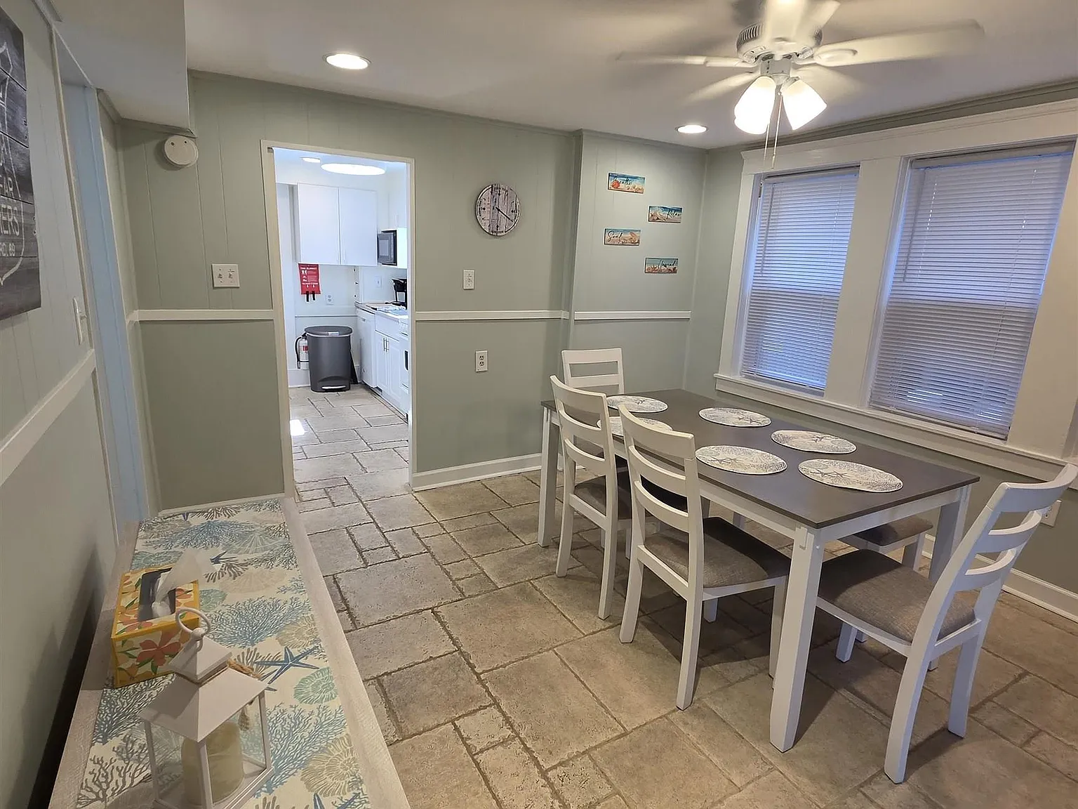 2 bed, 1.0 bath, $2,100 — Photo 4