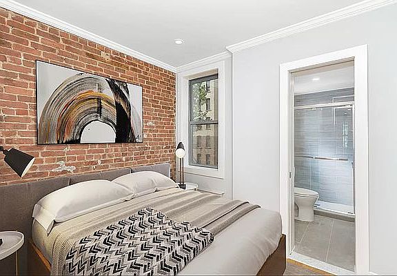 5th image of 422 E 81st St #3G