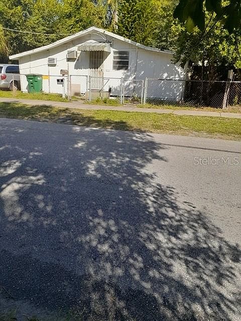 2nd image of 1014 E Sitka St