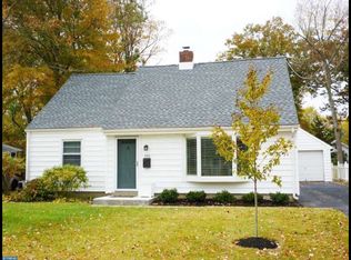 332 High St, Moorestown, NJ 08057
