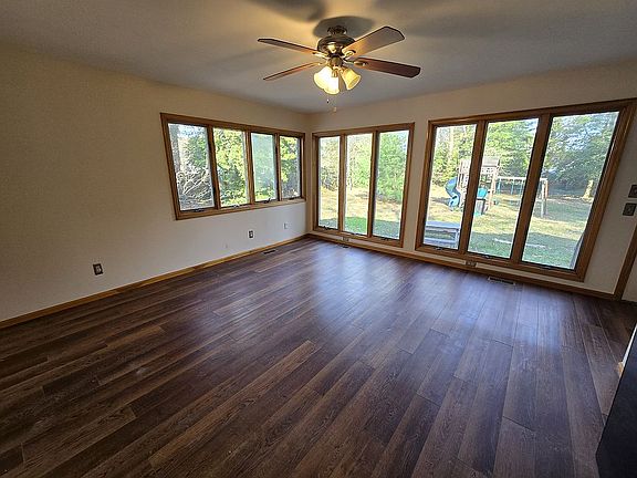 3rd image of 222 Eastham Rd