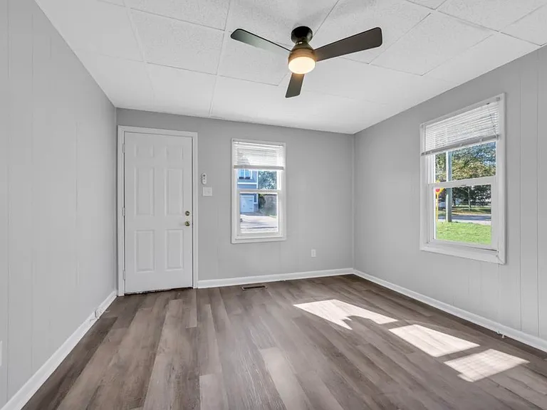 5704-5704A Maxon Ave #A — Photo 2