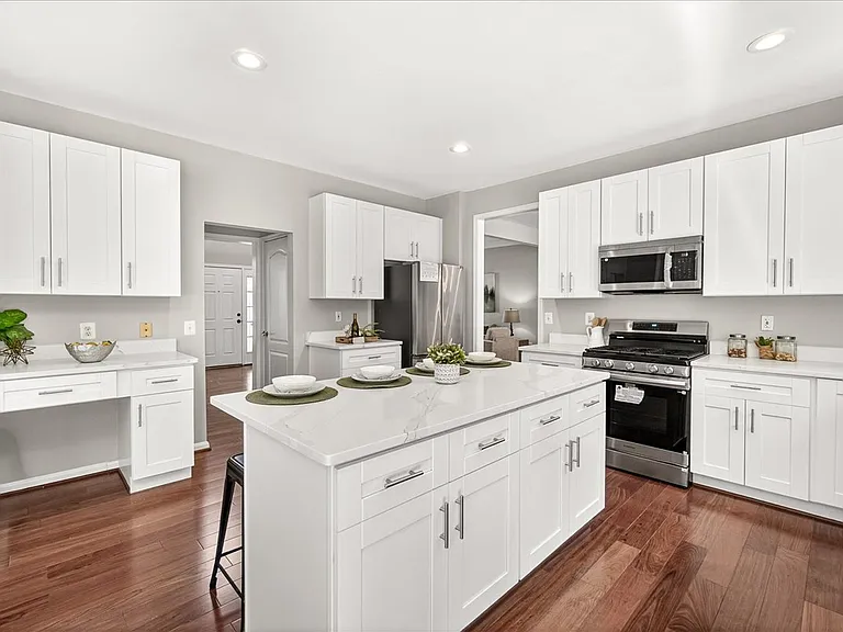 9938 Timberknoll Ln — Photo 36