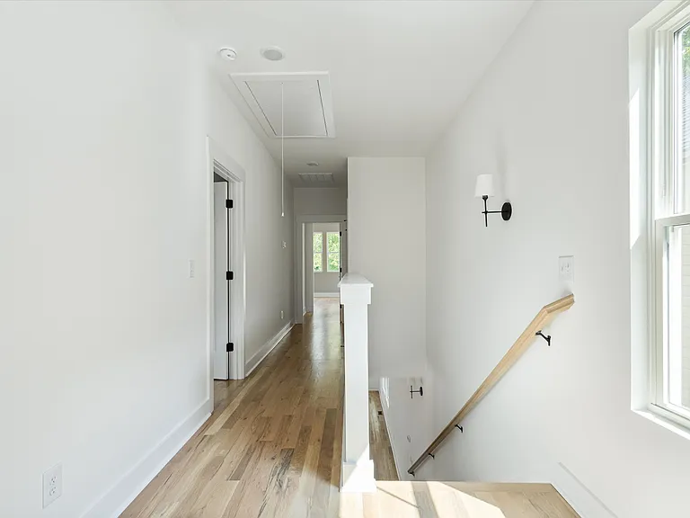 2830 Clifton Ave — Photo 17