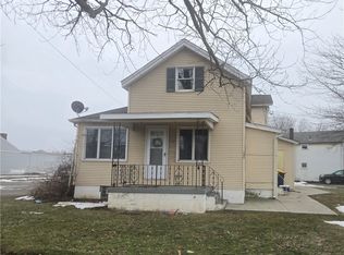 340 Park Ave, Lockport, NY 14094