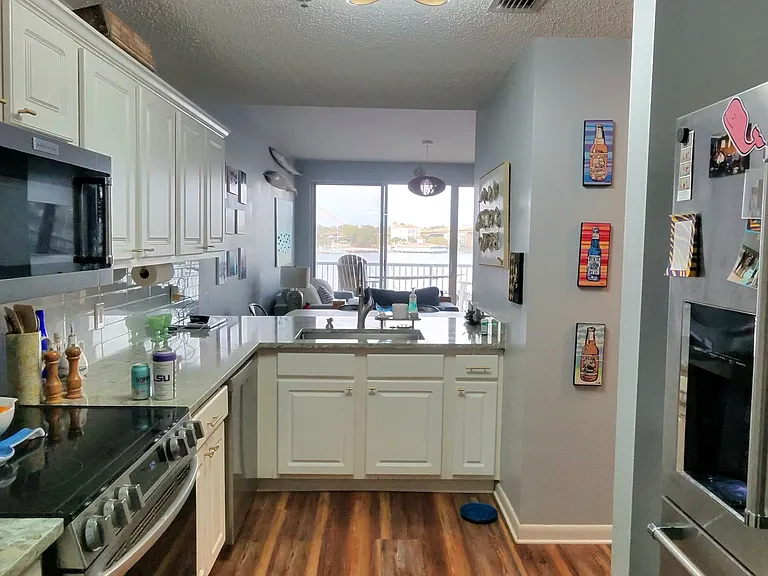 321 Bream Ave #207 — Photo 5