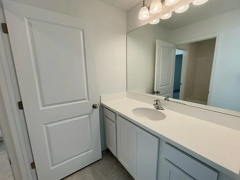 1689 Sanibel Dr — Photo 12