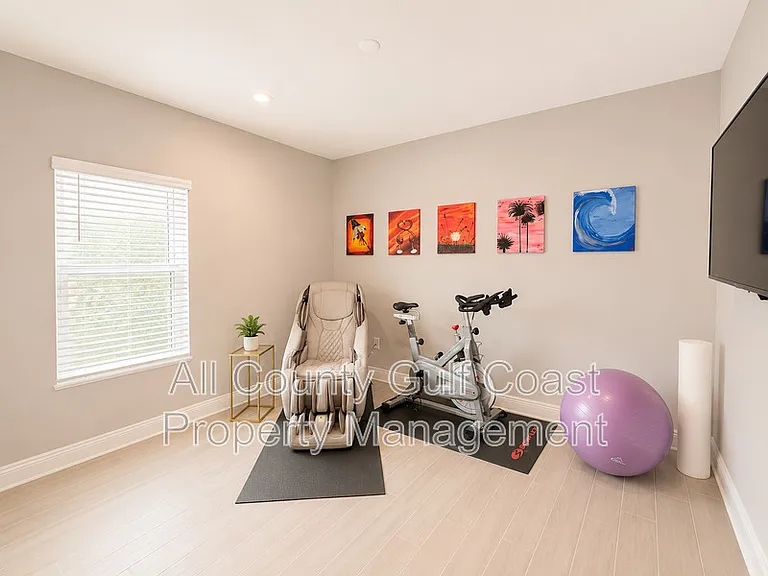 10194 Canaveral Cir — Photo 11