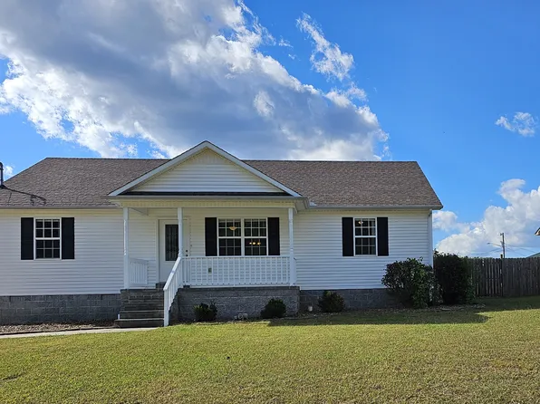 201 Brook Hollow Cir, Manchester, TN 37355