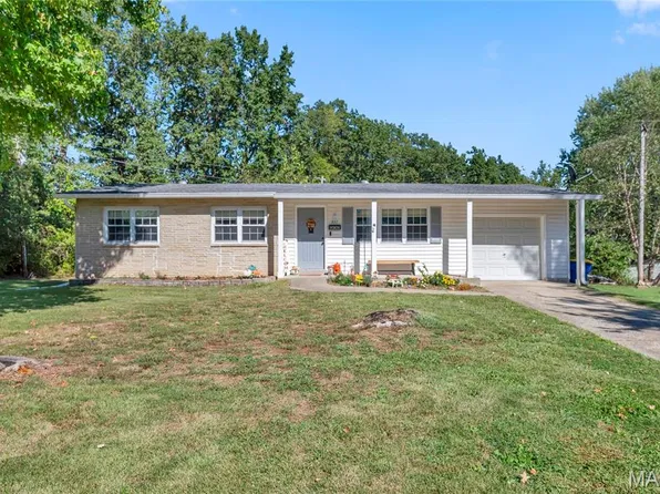 937 Vosholl Ave, Warrenton, MO 63383