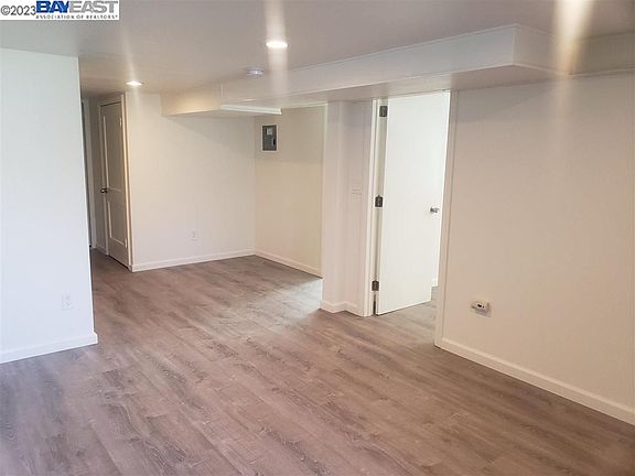 836 52nd St #B, Emeryville, CA 94608 | Zillow