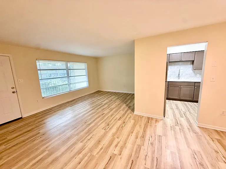 713 Lembo Cir #2 — Photo 3