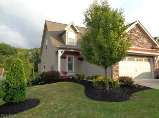 10944 Rocky Ledge Ln, Painesville, OH 44077