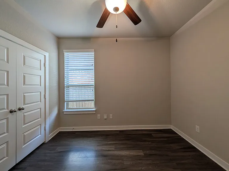 371 Creekside Curv — Photo 19