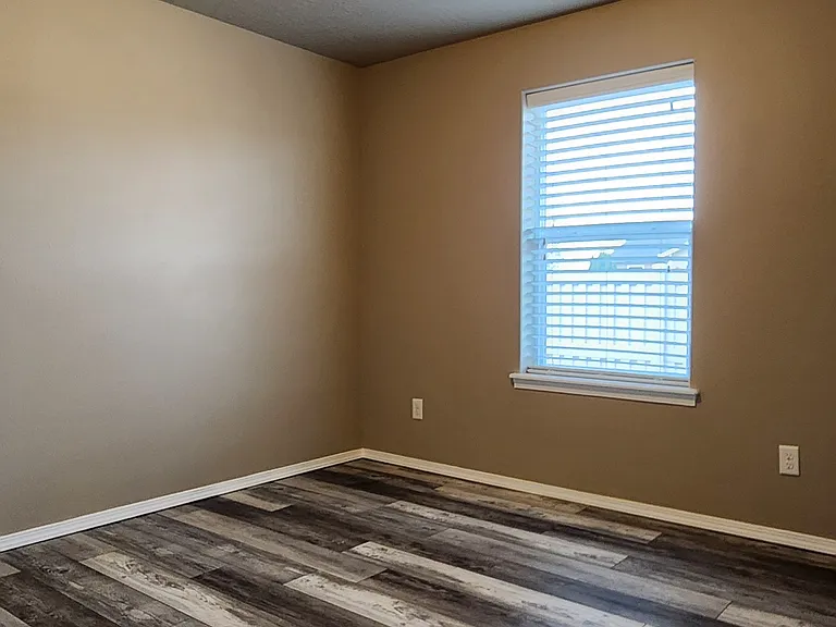 12961 Three Point St — Photo 3
