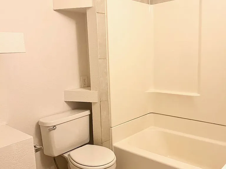 509 S Bryan Ave — Photo 13