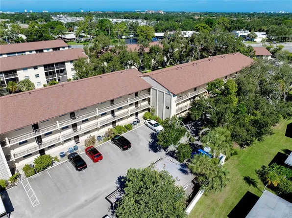 2280 Stickney Point Rd APT 432, Sarasota, FL 34231