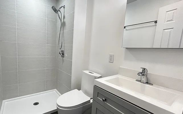 Rented by Keller Williams NYC | media 17