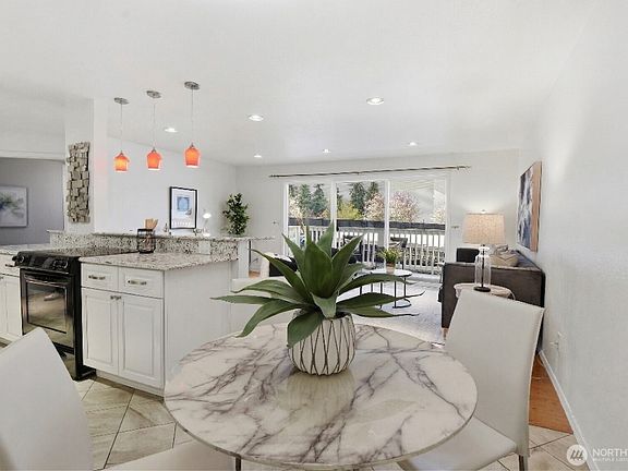 5th image of 5021 Ripley Lane N #101