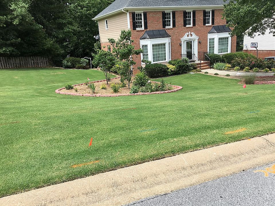 2nd image of 3545 Parkwood Hills Ct
