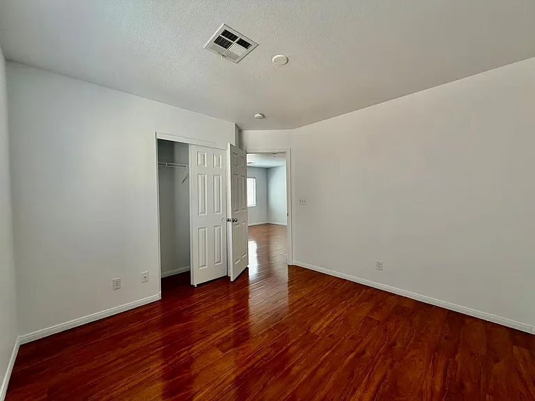 884 Blue Rosalie Pl — Photo 14