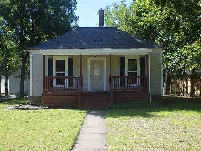 1st image of 808 E Iron Ave