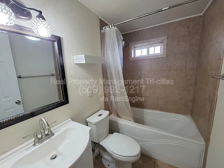 1124 E 7th Ave — Photo 11