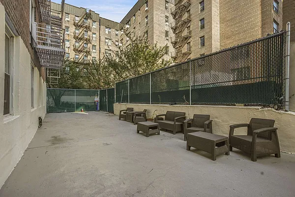 Sold by Compass | media 26