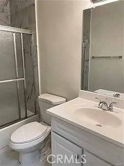 1141 Pine St #9 — Photo 15
