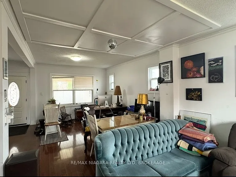 4893 Hunter St — Photo 3