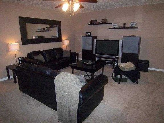 3rd image of 120 Fern Crest Dr